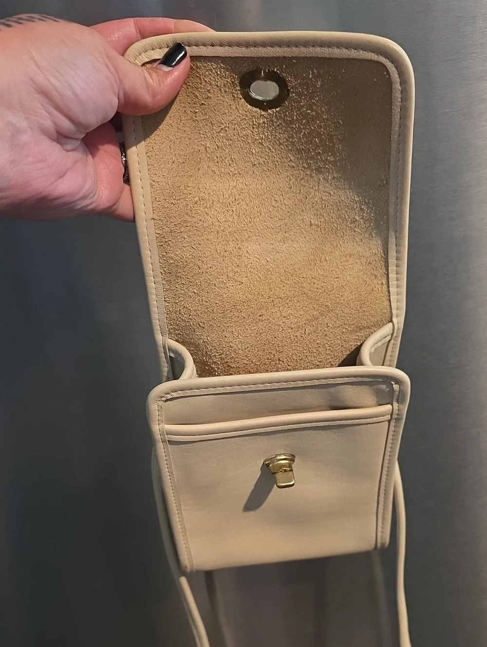 Vintage Coach "Scooter" Bag, designated as style #9893 - Picture 6 of 16